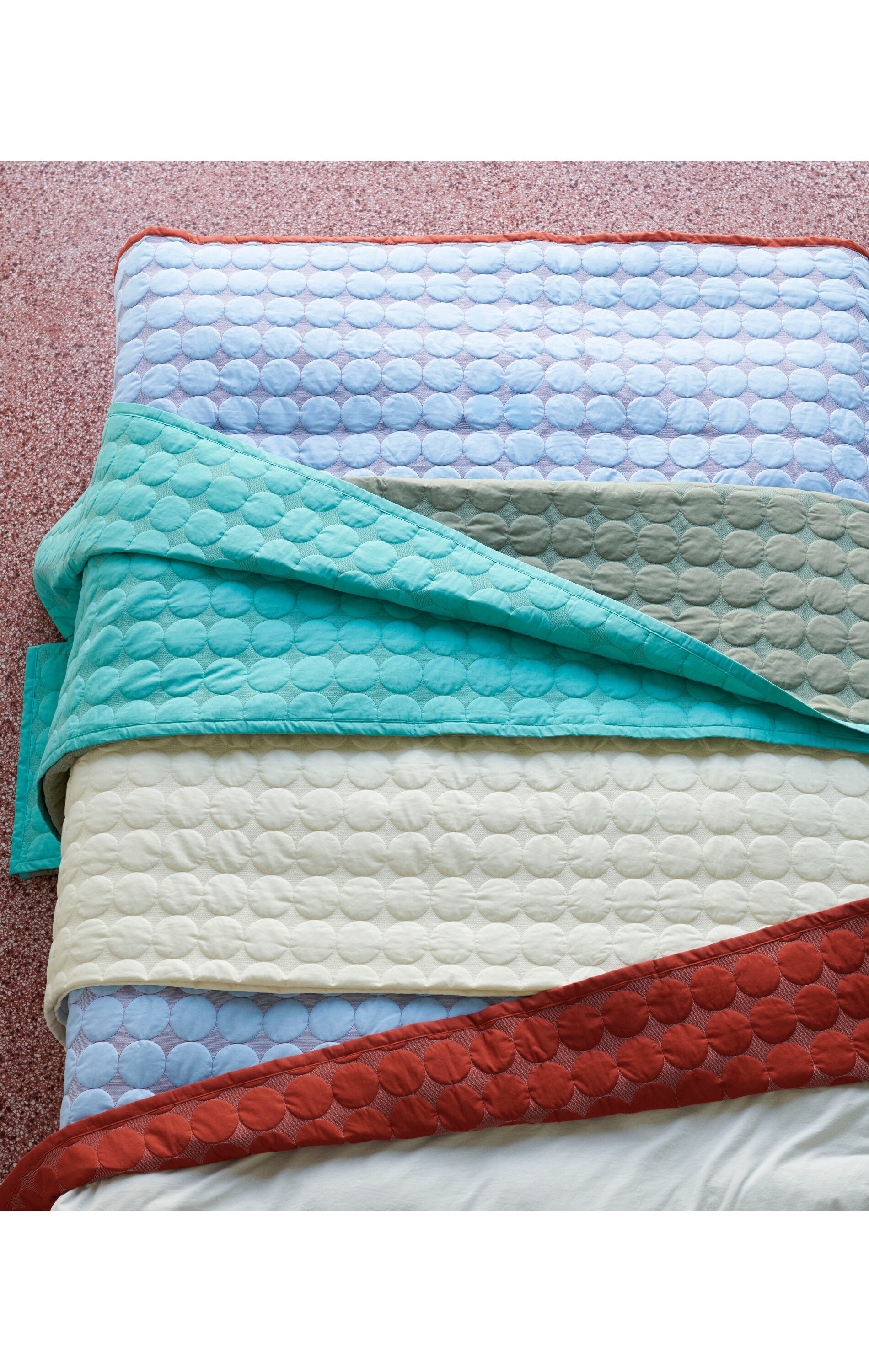 Mega Dot Organic sengetæppe - Ivory